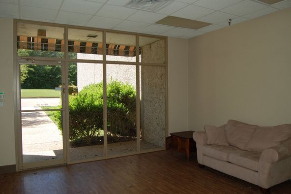 Industrial Office/Warehouse For Sale Or Lease: 6901 W 70th St, Shreveport, LA 71129